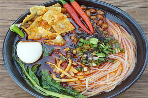 桥缘情米线店