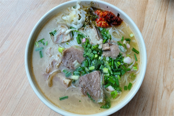 李记羊肉米线