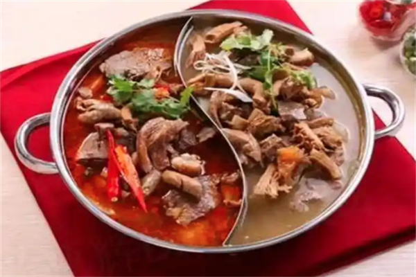 代老三牛杂火锅 代老三牛杂火锅