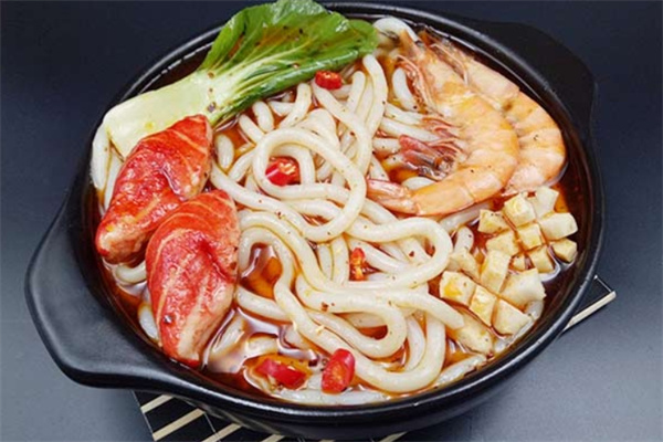 张师傅过桥米线
