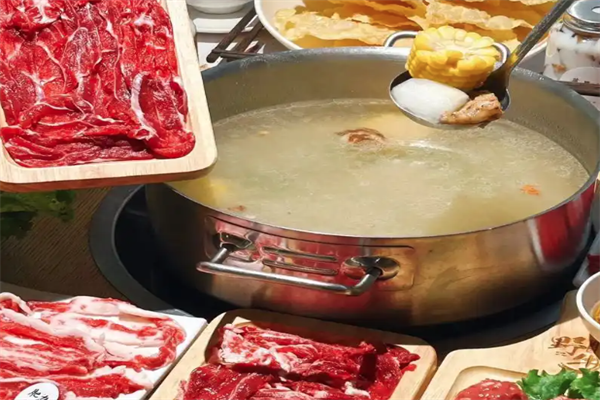 潮汕打边炉火锅