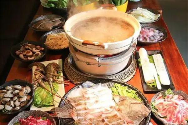 潮汕打边炉火锅