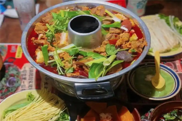 捞来捞去小火锅