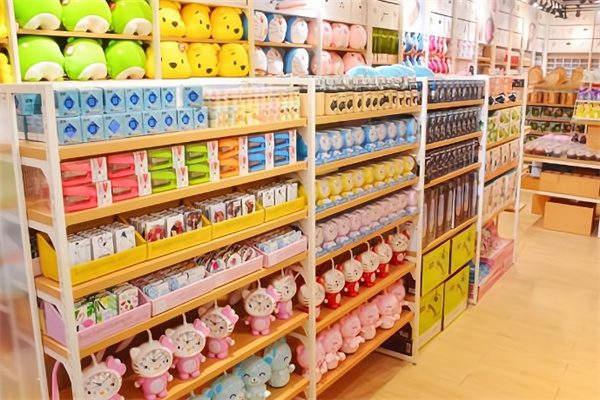 名堂小镇潮品店