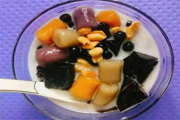 白银烧仙草奶茶店