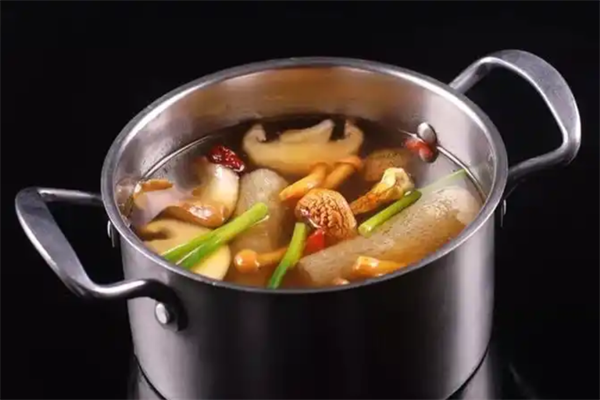 上品锅菌汤小火锅 上品锅菌汤小火锅