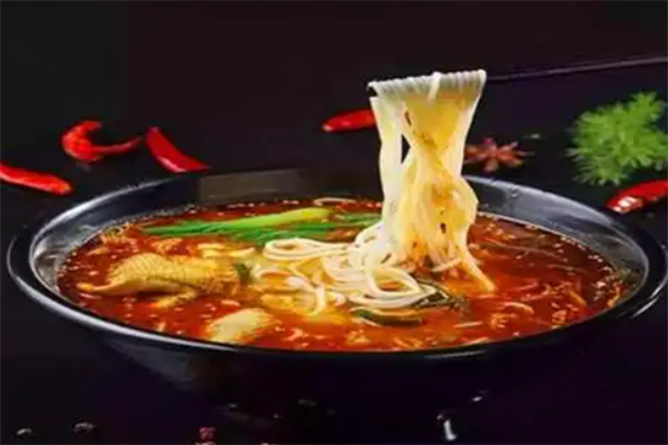熊麻子骨汤火锅米线
