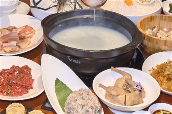 卢记粥道火锅