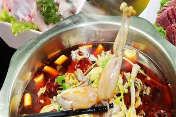 跳三跳田鸡火锅