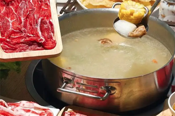 维克餐饮牛肉火锅