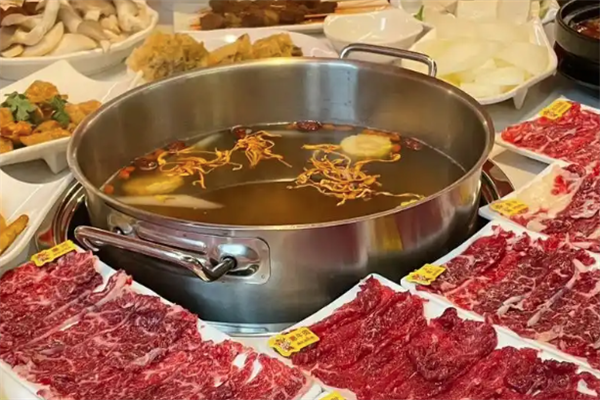 维克餐饮牛肉火锅