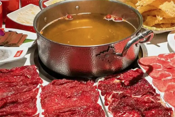 潮牛莊生鲜牛肉火锅 潮牛莊生鲜牛肉火锅