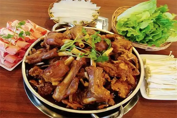 马家羊肉鲜汤羊蝎子火锅 马家羊肉鲜汤羊蝎子火锅