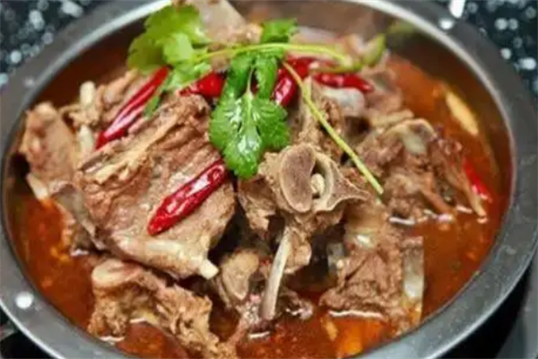 鲜羊居羊蝎子火锅热气涮羊肉