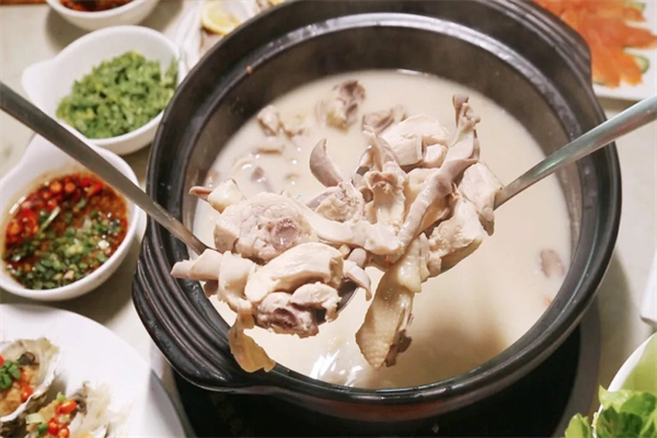 好滋味猪肚鸡火锅