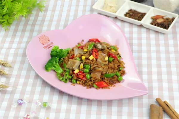 爱尚焖小猪烤肉焖饭