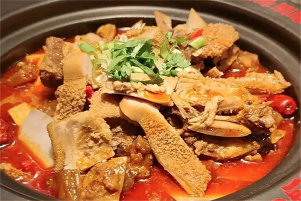 牛炖筋头巴脑火锅