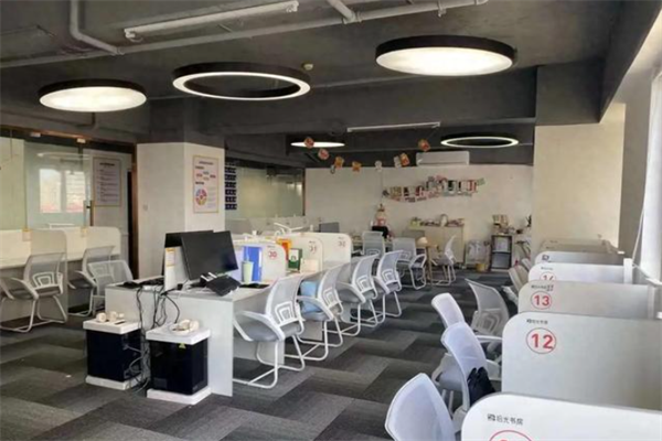 启迪 AI 科技自习室