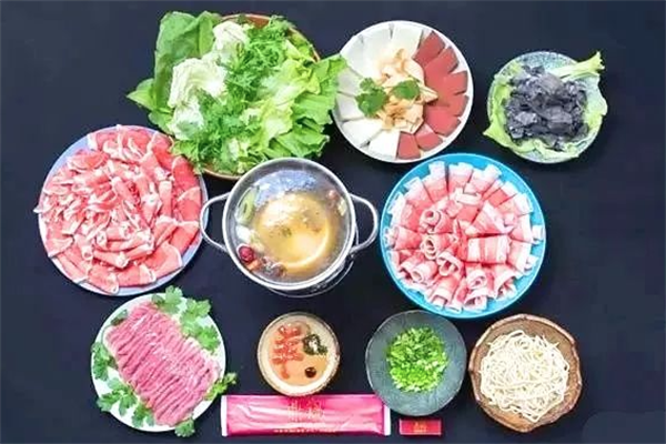 鼎锅火锅店
