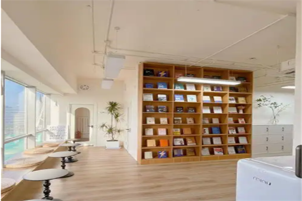 启迪 AI 科技自习室