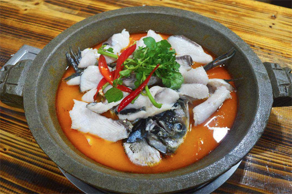 李家石锅鱼火锅