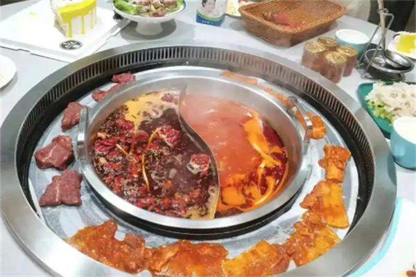领导者涮烤火锅