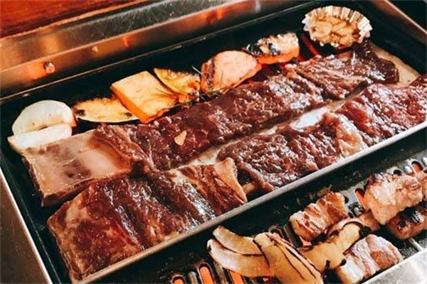 来一点烤肉