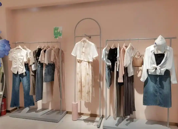 阿依莲女装加盟