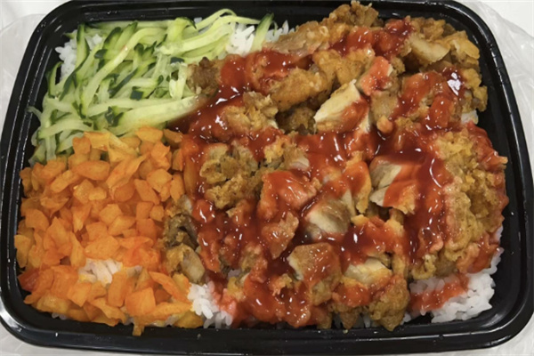 榆小曼烤肉拌饭