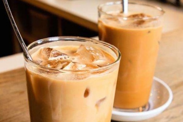 弹一杯奶茶