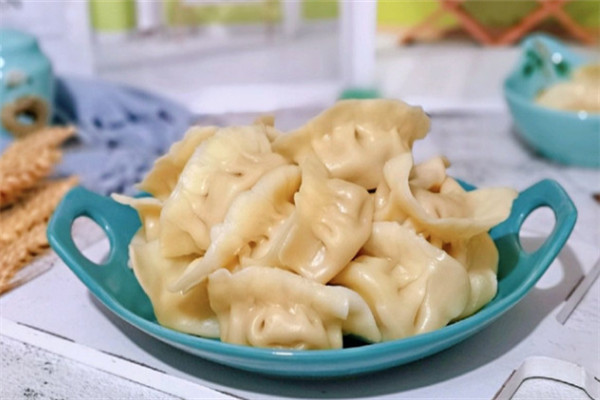 饺满福现包水饺