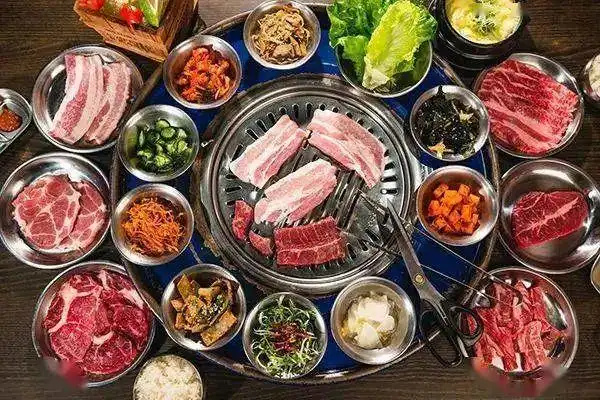 马路边边烤肉 马路边边烤肉