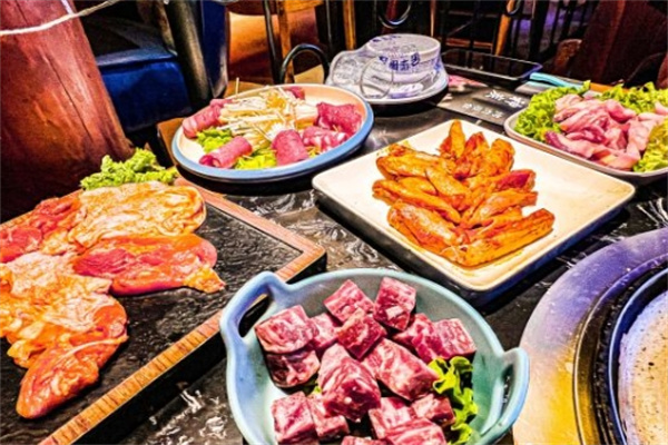 马路边边烤肉 马路边边烤肉