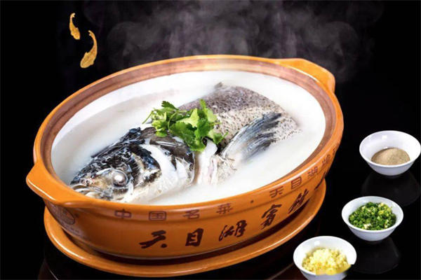 天目湖砂锅鱼头