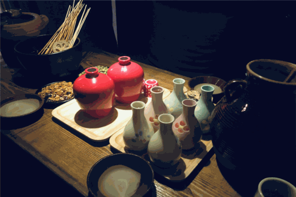 耍酒馆