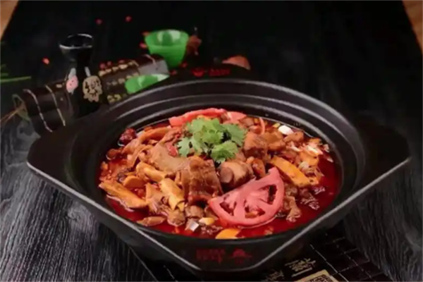 牛坐庄筋头巴脑锅 牛坐庄筋头巴脑锅