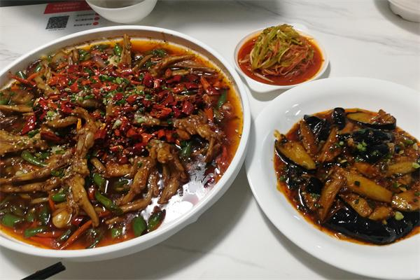 覃小厨