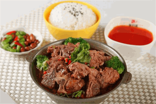吉食米排骨米饭 吉食米排骨米饭