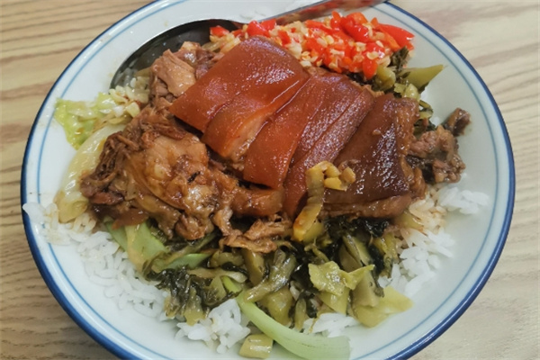 和珅府猪肘饭