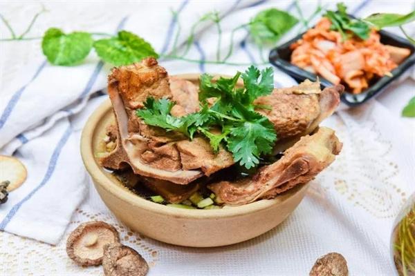 香飘飘排骨米饭