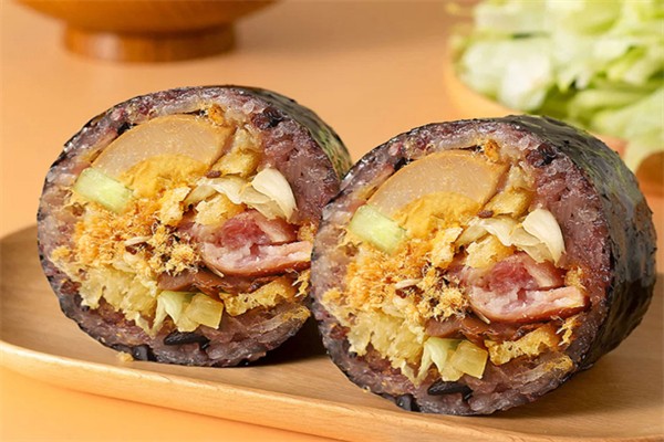 两只老饕饭团