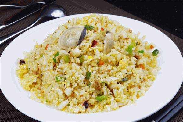 沫小鱿海鲜炒饭