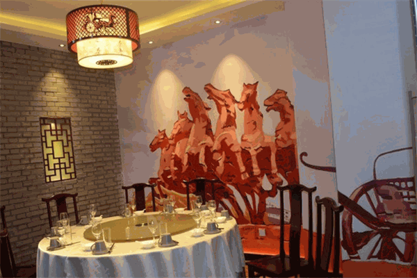 四道菜餐厅