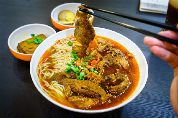 老奶奶牛肉面馆 老奶奶牛肉面馆