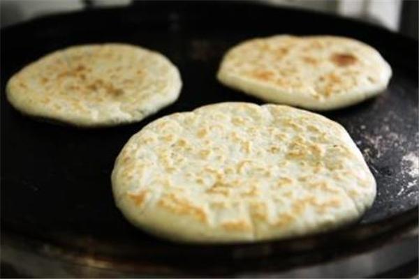 饼成一派