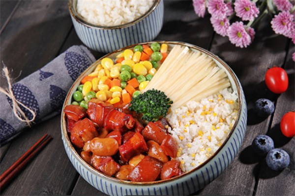 灶物卤儿饭