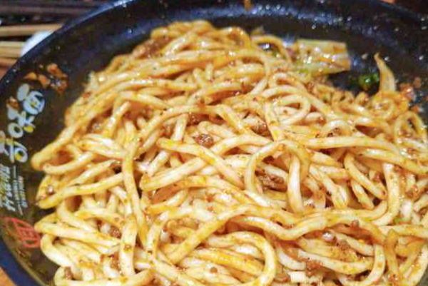 开饭啦奇味面把把烧 开饭啦奇味面把把烧