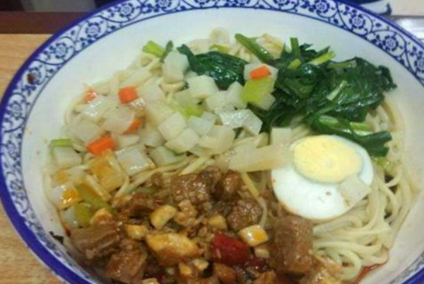 西林春牛肉面