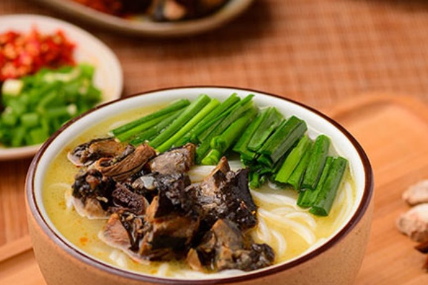 云县乌鸡米线