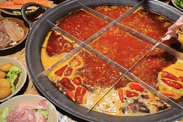 古老九宫格重庆火锅